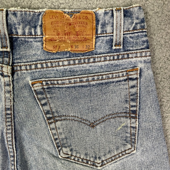Vintage 90s Levi’s 550 jeans - Picture 6 of 6